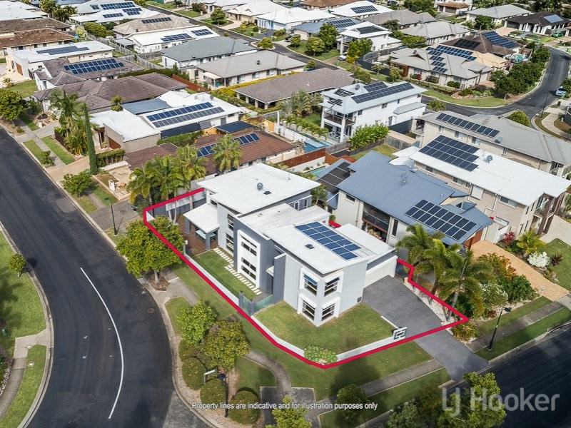 1 Parkway Crescent, Murrumba Downs QLD 4503