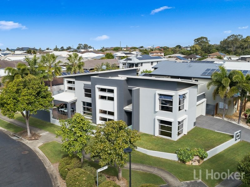 1 Parkway Crescent, Murrumba Downs QLD 4503