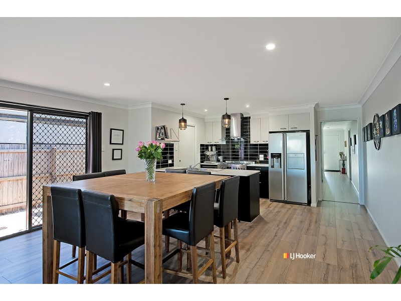 52 Benham Avenue, Kallangur QLD 4503