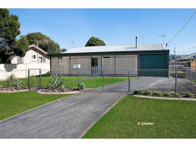 17 McNeill Road, Kallangur QLD 4503