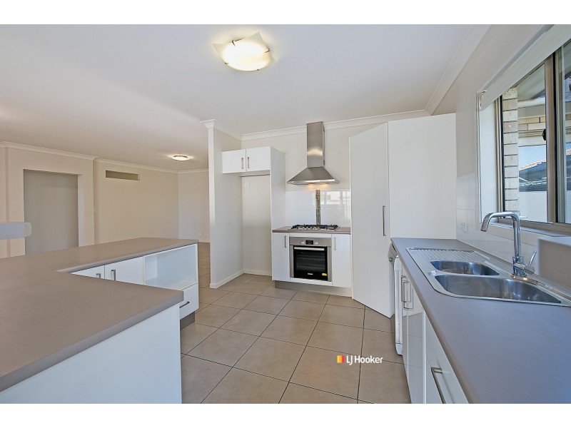 34 Sunstone Circuit, Mango Hill QLD 4509