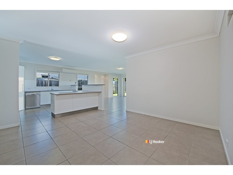34 Sunstone Circuit, Mango Hill QLD 4509