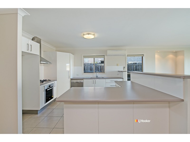 34 Sunstone Circuit, Mango Hill QLD 4509