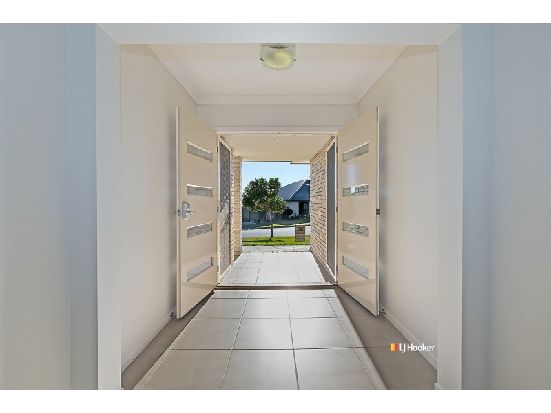 34 Sunstone Circuit, Mango Hill QLD 4509