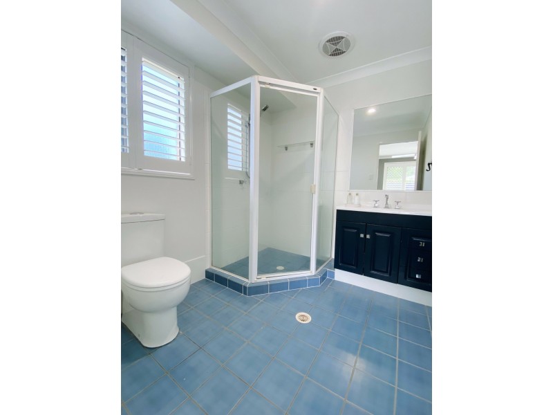 33 Pine Crest Drive, Kurwongbah QLD 4503