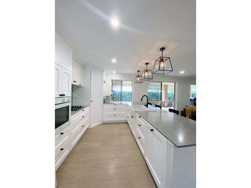 33 Pine Crest Drive, Kurwongbah QLD 4503