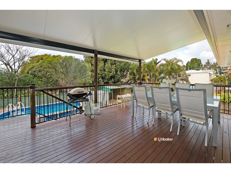 12 Arrakune Crescent, Kallangur QLD 4503