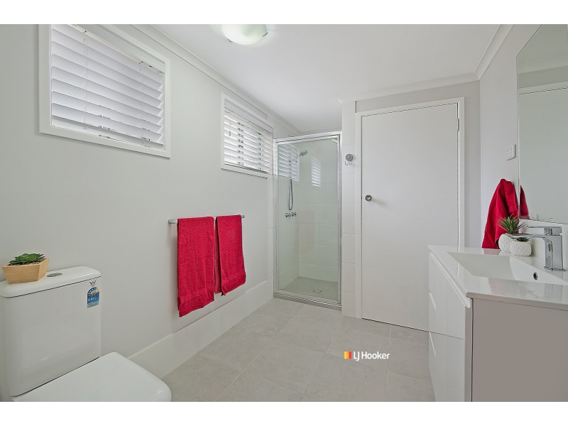 12 Arrakune Crescent, Kallangur QLD 4503