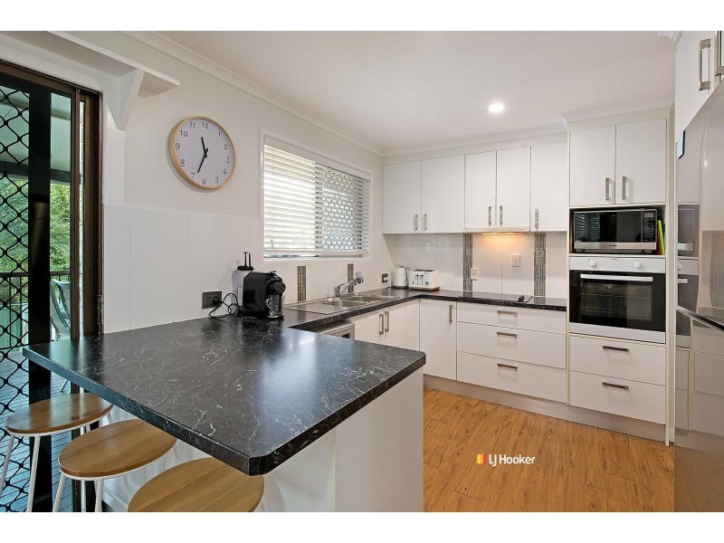 12 Arrakune Crescent, Kallangur QLD 4503