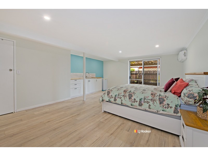 12 Arrakune Crescent, Kallangur QLD 4503