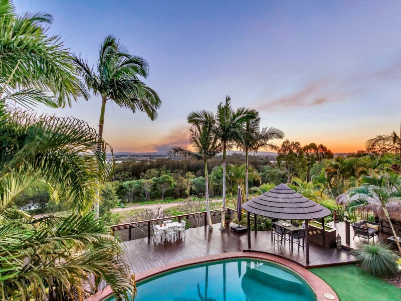 4 Edgewater Court, Murrumba Downs QLD 4503