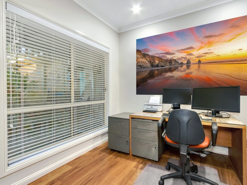 4 Edgewater Court, Murrumba Downs QLD 4503