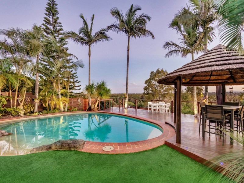 4 Edgewater Court, Murrumba Downs QLD 4503