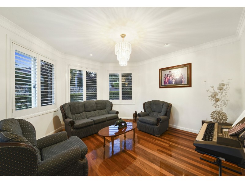 5 Lough Court, Murrumba Downs QLD 4503