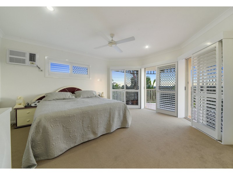 5 Lough Court, Murrumba Downs QLD 4503