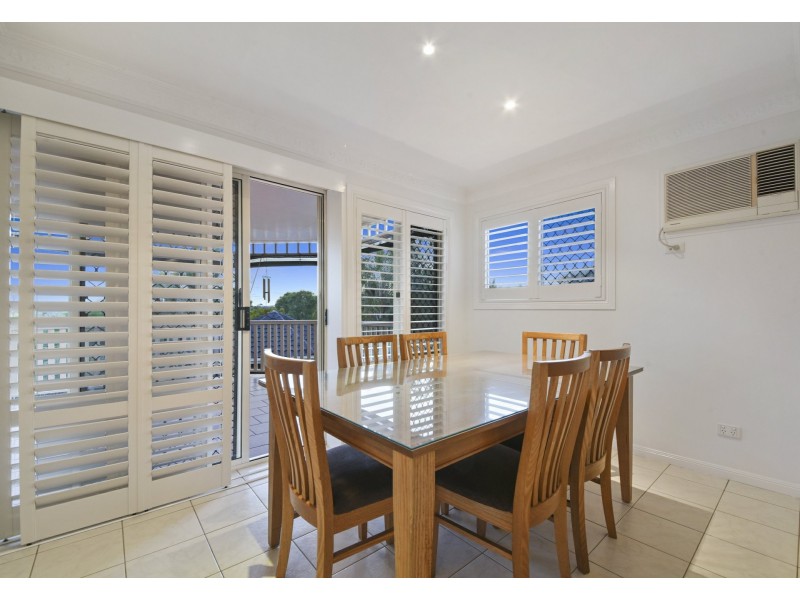 5 Lough Court, Murrumba Downs QLD 4503