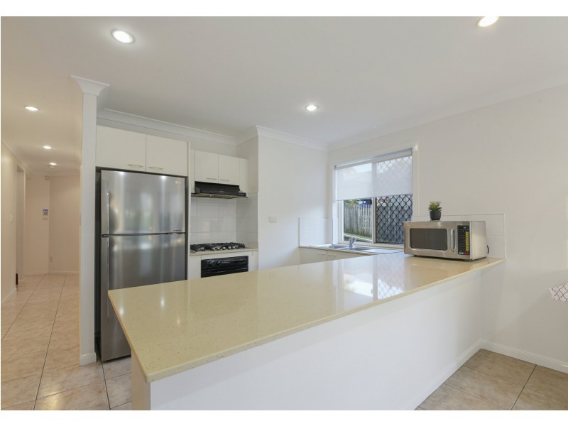 5 Lough Court, Murrumba Downs QLD 4503