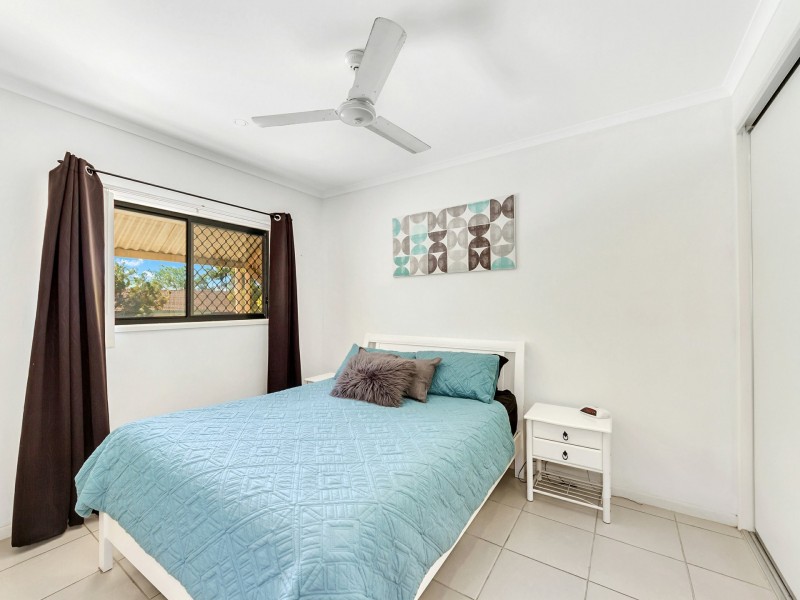 17 Pinelands Street, Lawnton QLD 4501