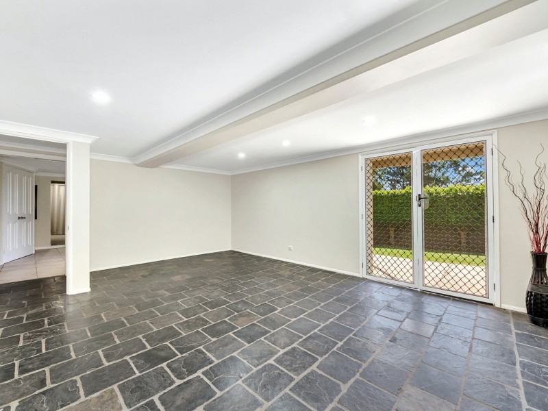 17 Pinelands Street, Lawnton QLD 4501