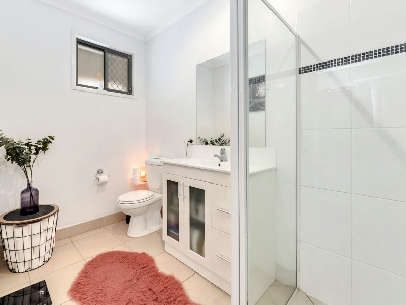 17 Pinelands Street, Lawnton QLD 4501