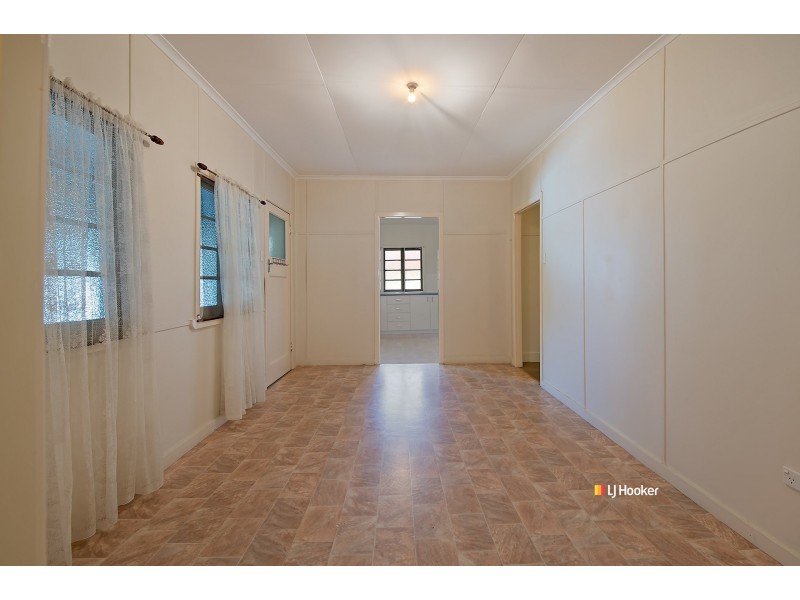 1201 Anzac Avenue, Kallangur QLD 4503