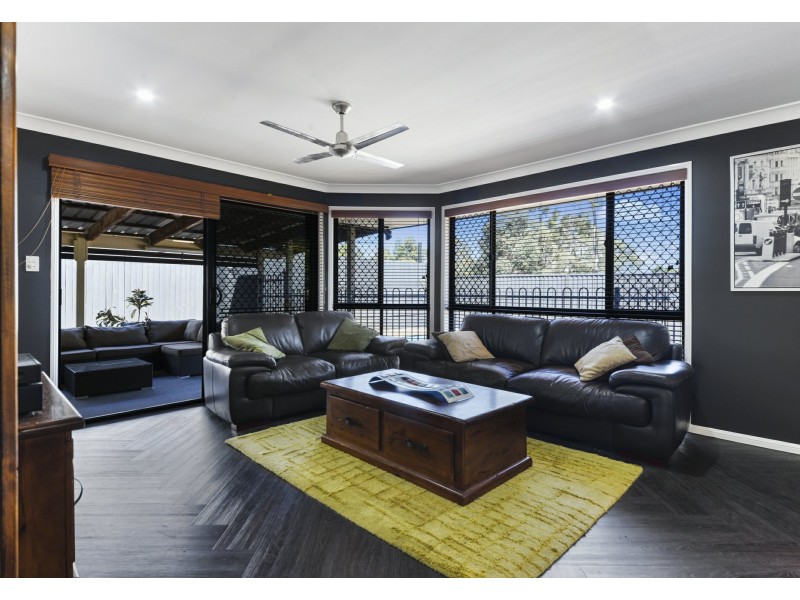 20 Civetta Court, Dakabin QLD 4503