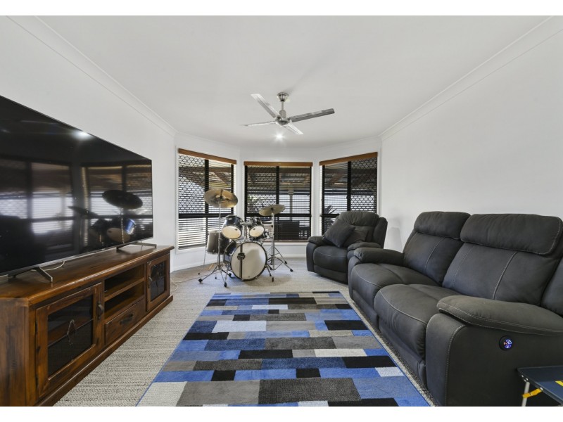 20 Civetta Court, Dakabin QLD 4503