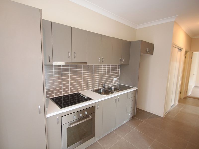 2/3 Langer Circuit, North Lakes QLD 4509