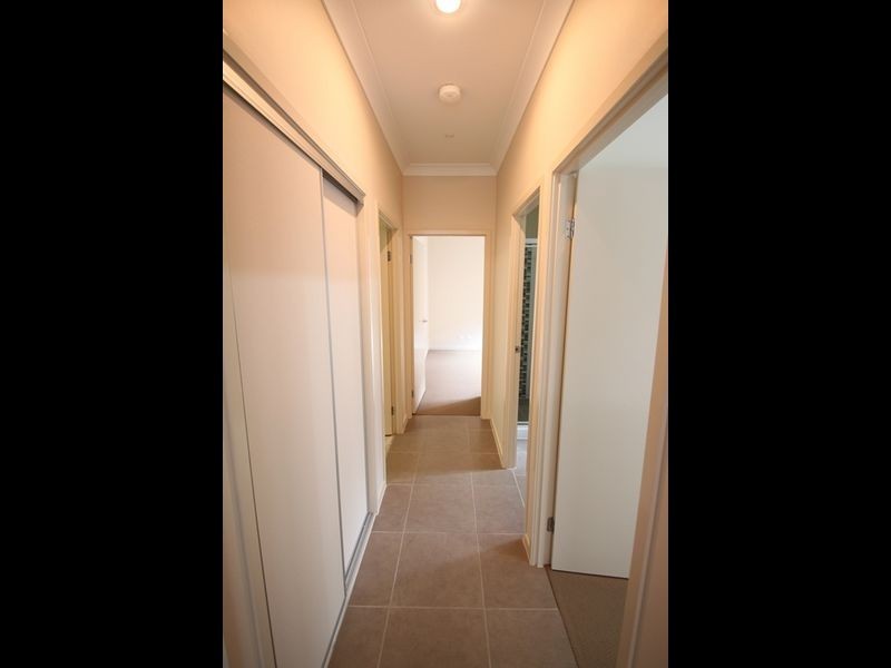 2/3 Langer Circuit, North Lakes QLD 4509