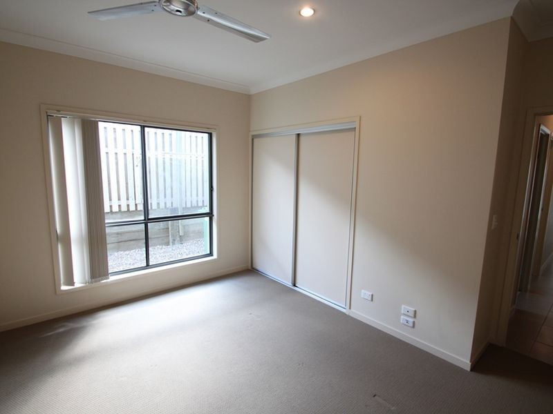 2/3 Langer Circuit, North Lakes QLD 4509