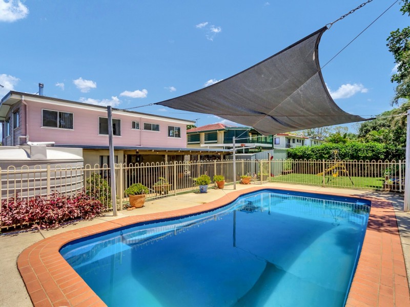 12 Azalea Court, Kallangur QLD 4503