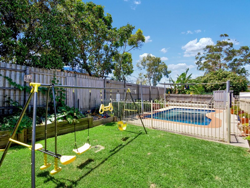 12 Azalea Court, Kallangur QLD 4503