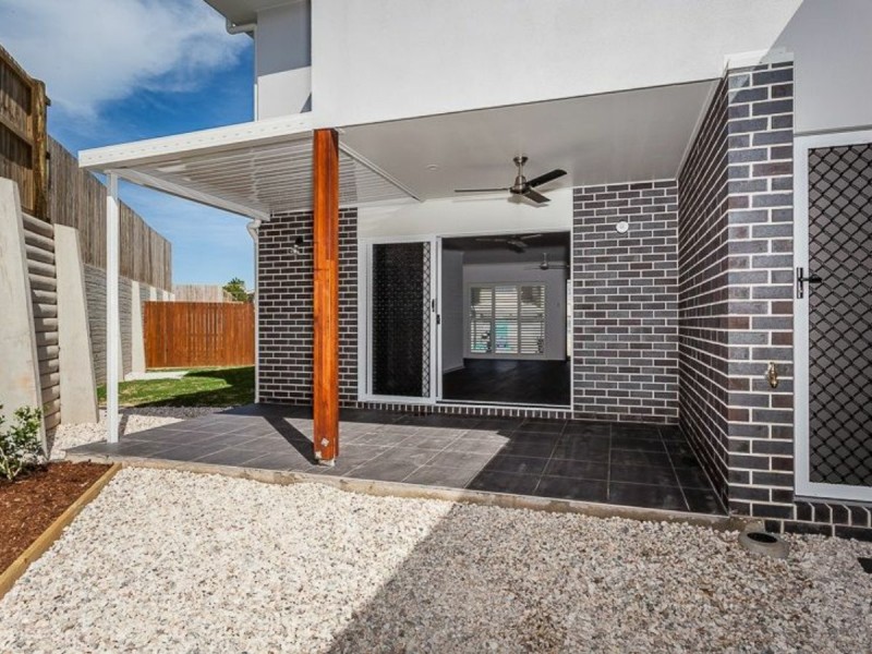 6 Mayfair Crescent, Kallangur QLD 4503