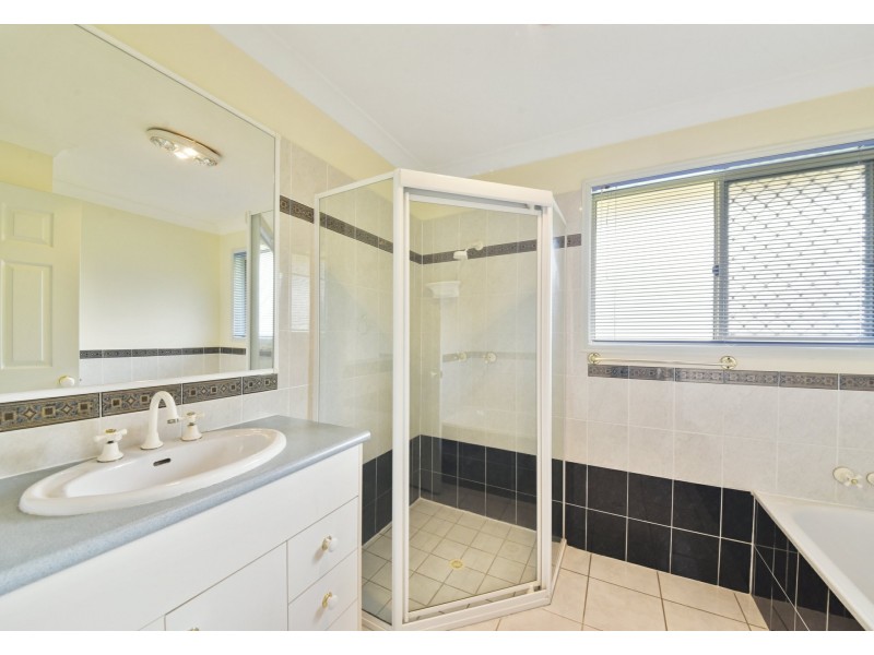 254-256 Hauton Road, Morayfield QLD 4506