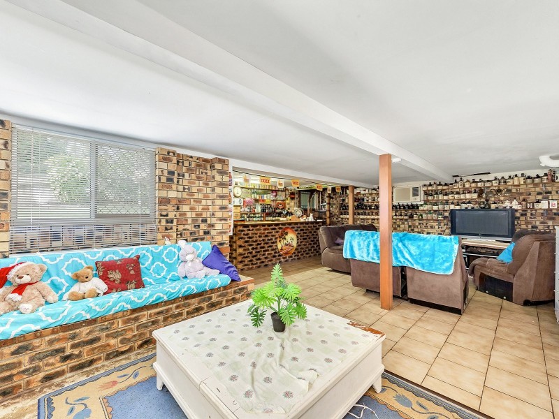 9 Tandoor Drive, Petrie QLD 4502