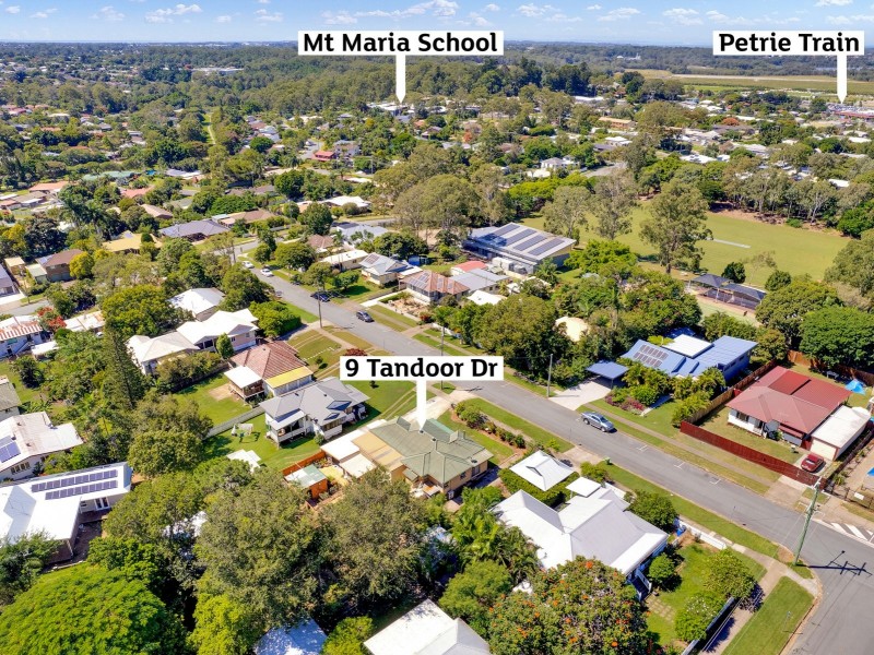 9 Tandoor Drive, Petrie QLD 4502