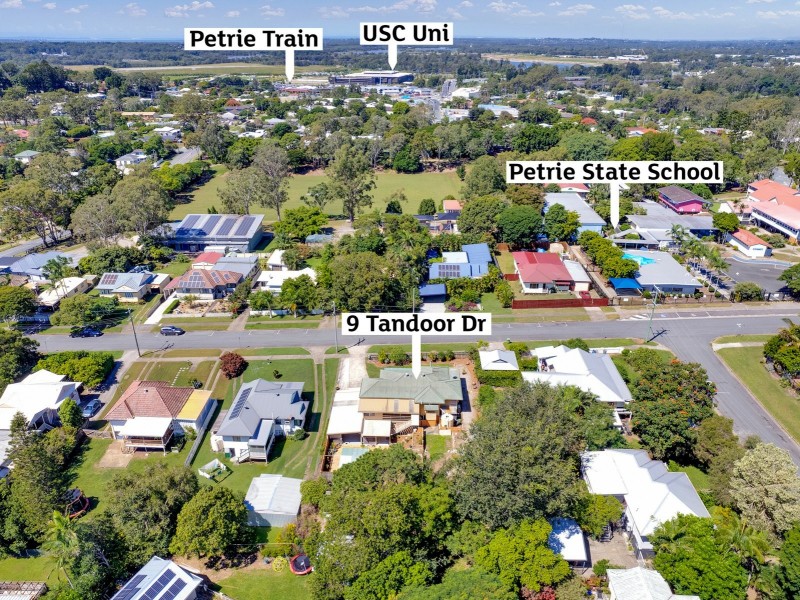 9 Tandoor Drive, Petrie QLD 4502