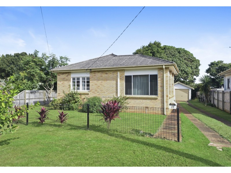 73 Victoria Avenue, Woody Point QLD 4019