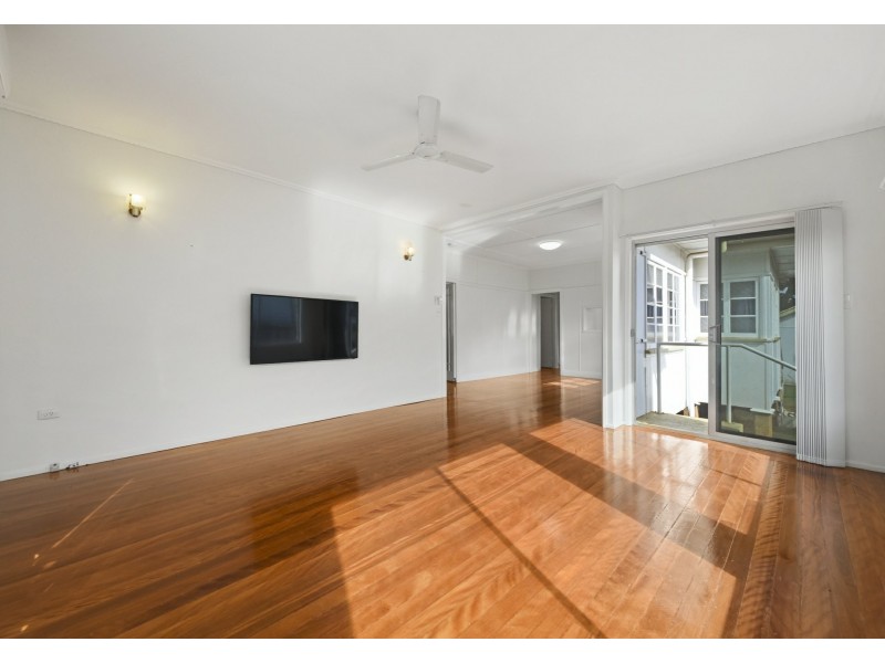 73 Victoria Avenue, Woody Point QLD 4019