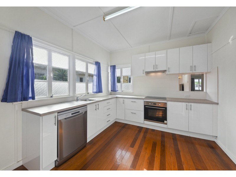 73 Victoria Avenue, Woody Point QLD 4019