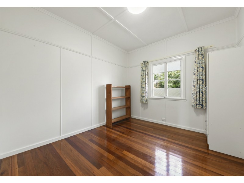 73 Victoria Avenue, Woody Point QLD 4019