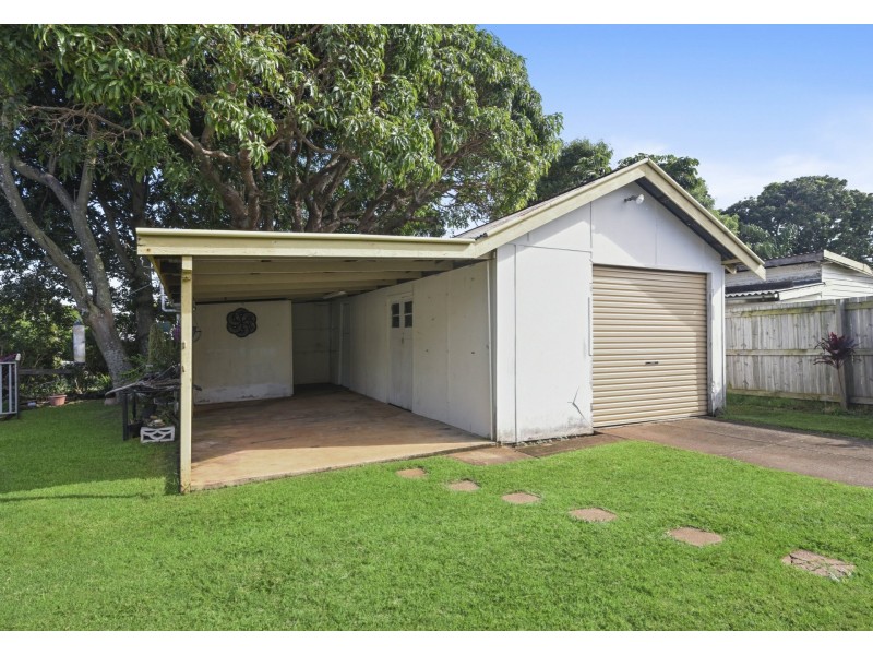 73 Victoria Avenue, Woody Point QLD 4019