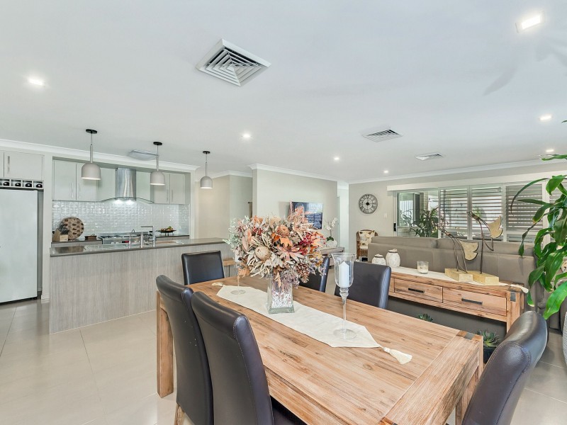 38 Lemur Parade, Dakabin QLD 4503