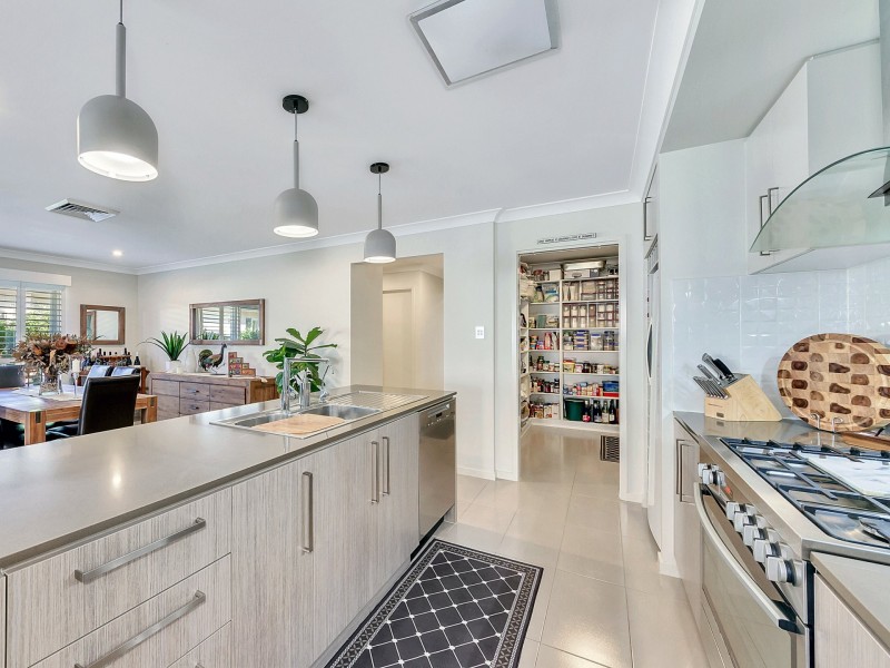 38 Lemur Parade, Dakabin QLD 4503