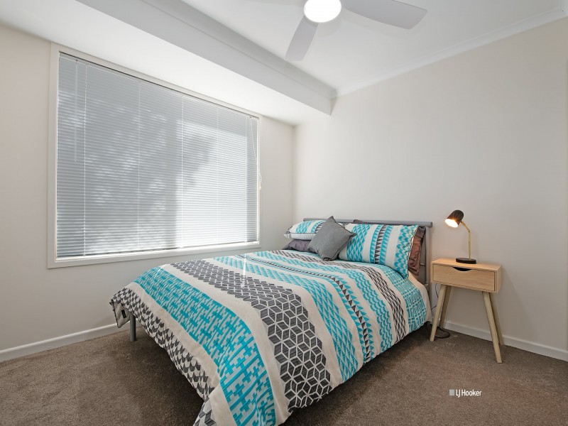 1 Blowering Court, Petrie QLD 4502