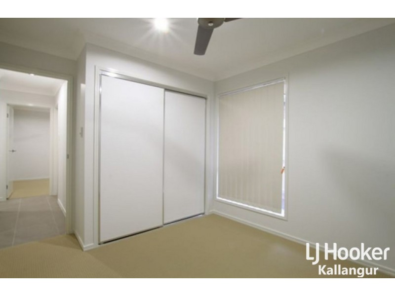 8 Adam Court, Kallangur QLD 4503