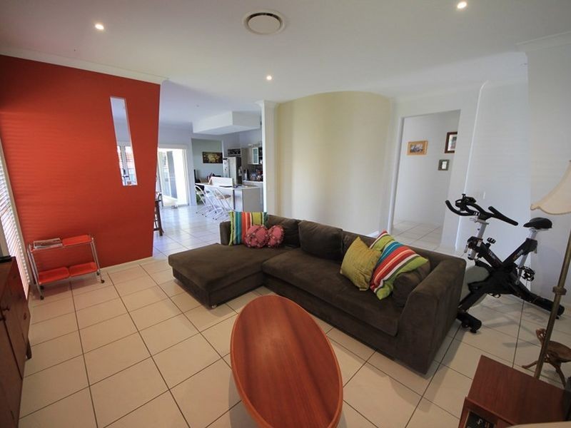 14 Elkhorn Court, North Lakes QLD 4509
