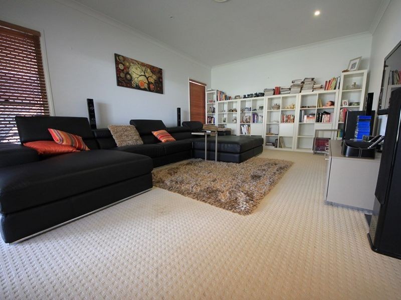 14 Elkhorn Court, North Lakes QLD 4509
