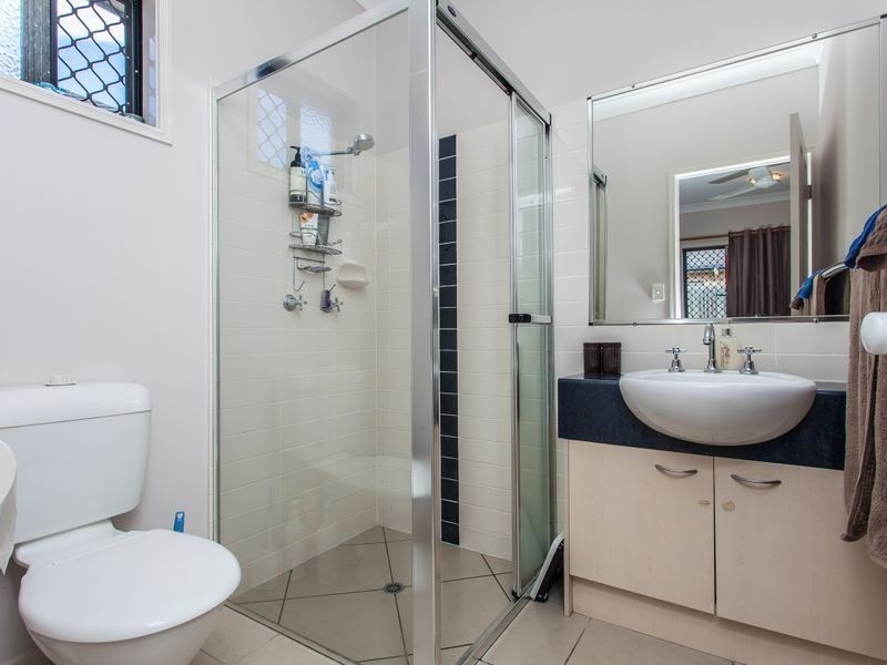 11 Silkyoak Court, North Lakes QLD 4509