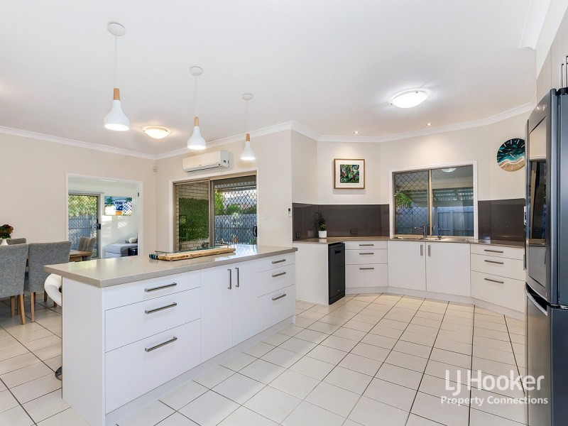 8 Redcedar Street, North Lakes QLD 4509